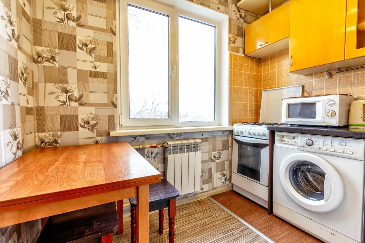 411 Lighthouse Apartments Arbat - Traveler'S Choice อัลมาตี ภายนอก รูปภาพ